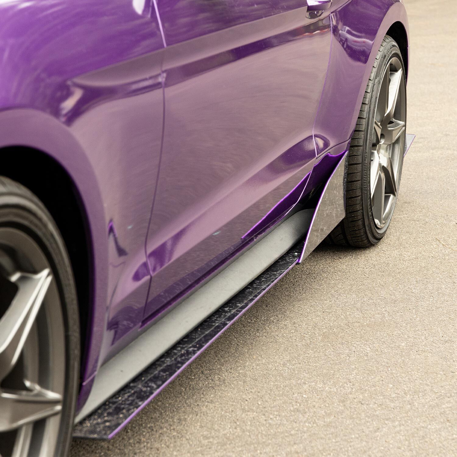 Vicrez Side Skirt Splitter VZR1 Style vz102164 | Ford